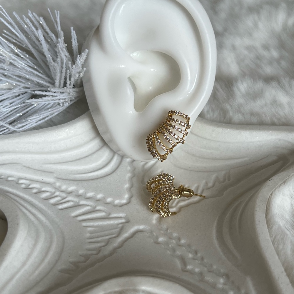 Ear crawler Sparkly Earrings - Picture 2 of 4